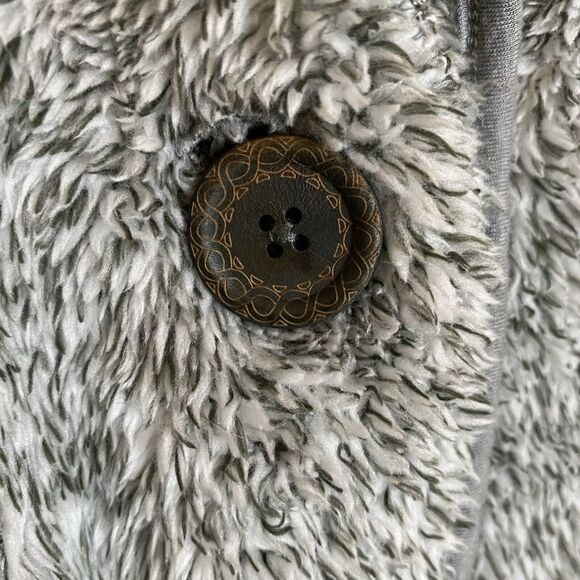 Soft Surroundings Womens Gray Fleece Cardigan Sweater Sz Large One Button Light - Picture 4 of 12